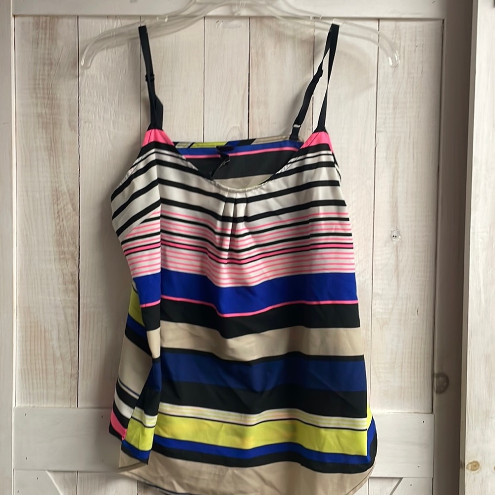 Jessica Simpson tank top